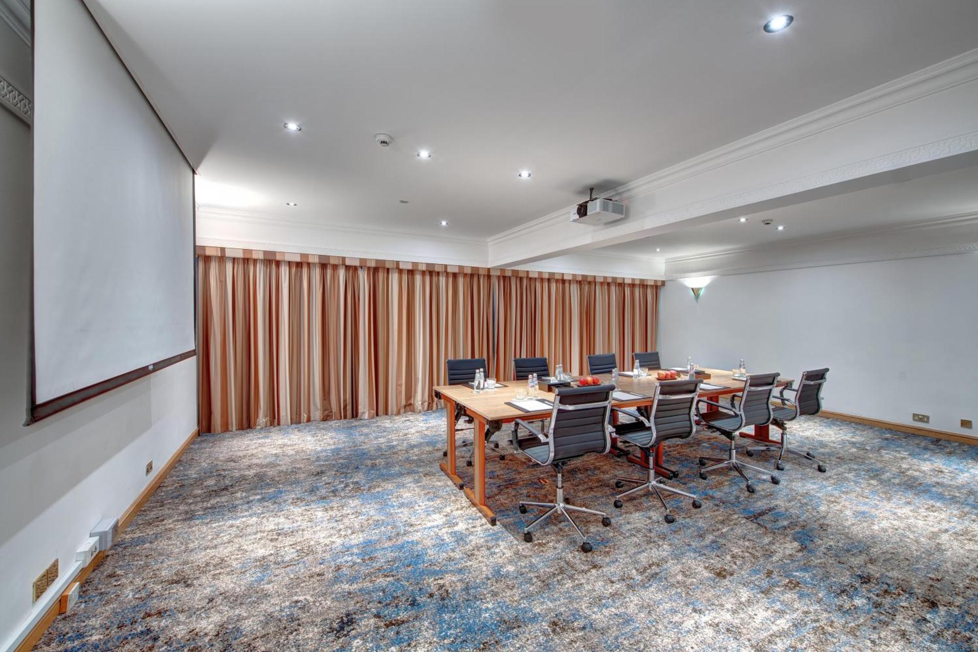 Intercontinental Muscat By Ihg Hotel Bagian luar foto Meeting room