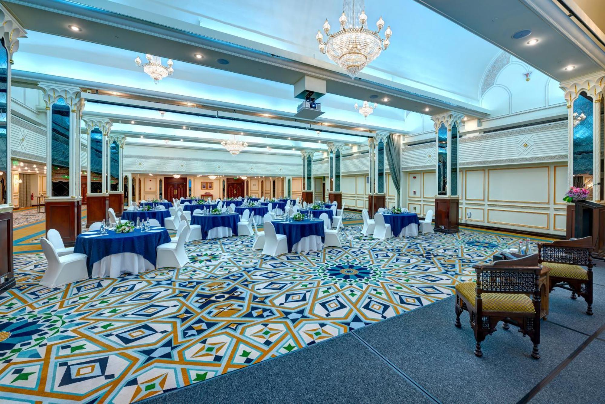 Intercontinental Muscat By Ihg Hotel Bagian luar foto The ballroom